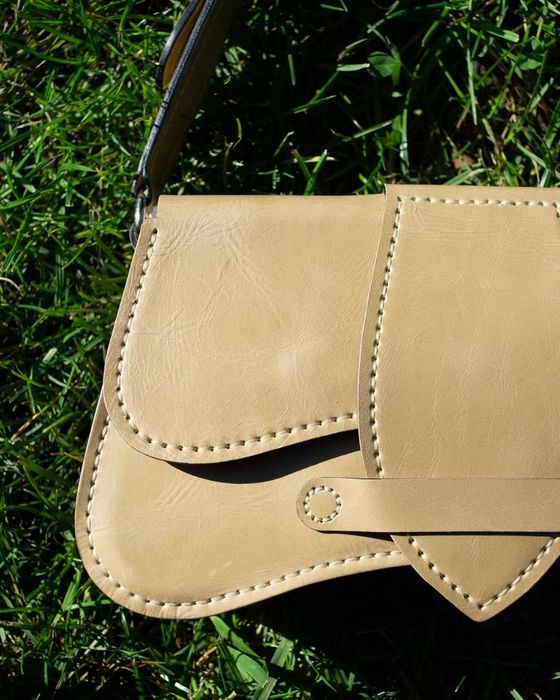 Сумка з натуральної шкіри ручної роботи