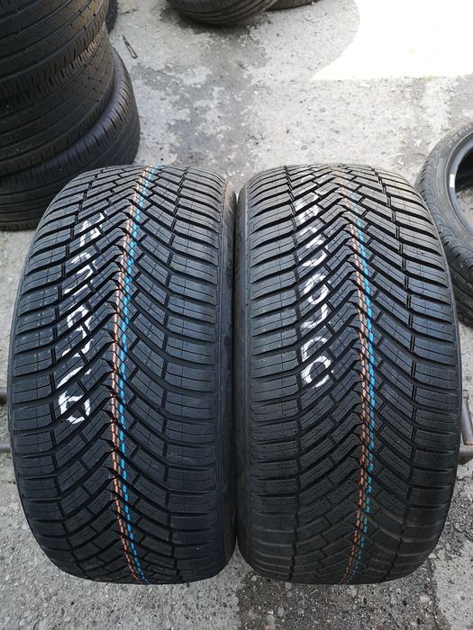 Nowe opony wielosezonowe 235/45/17 Continental All Season Contact 97Y