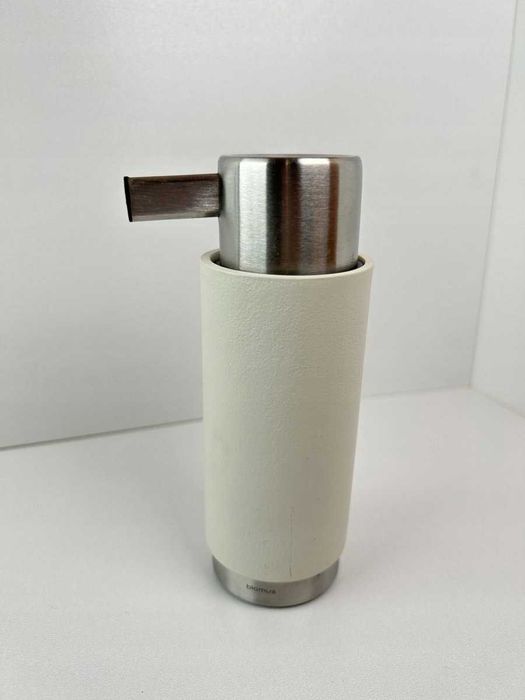 Ręczne dozownik do mydła stojący Blomus 150 ml szary