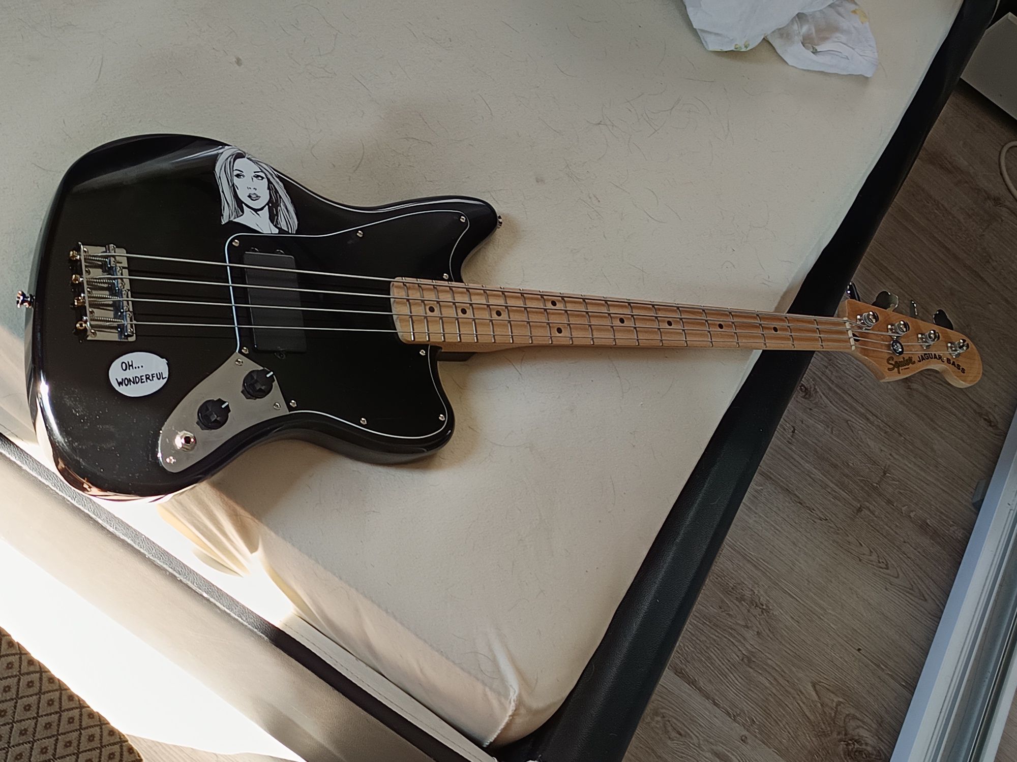 Squier Jaguar Bass gitara basowa prawie nowa!