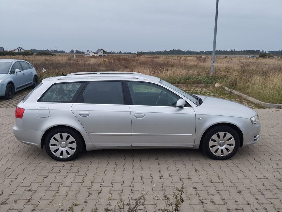Audi A4b7 sprawna.zadbane