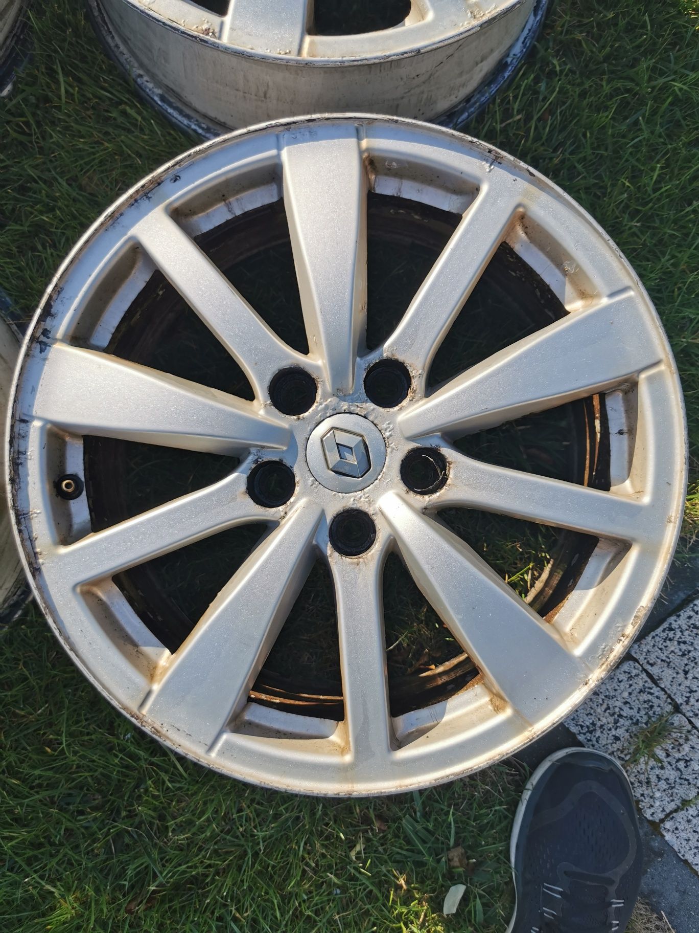 Felgi aluminiowe 5x114,3. 17 cali Renault laguna