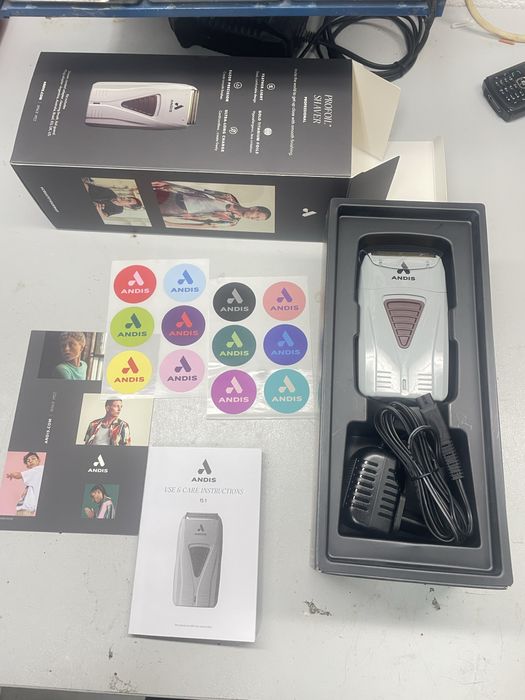 Máquina de barbear Andis