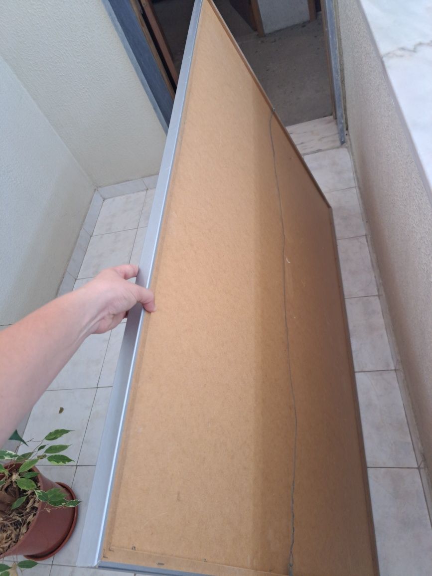 Tela grande com imagem do metro IKEA