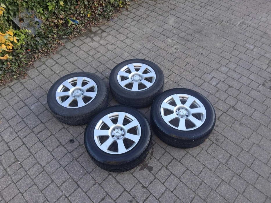 Sprzedam Opony zimowe  + felgi   do Mercedesa Michelin 235/55R17