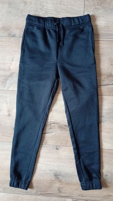 Spodnie dresowe chłopięce roz 152