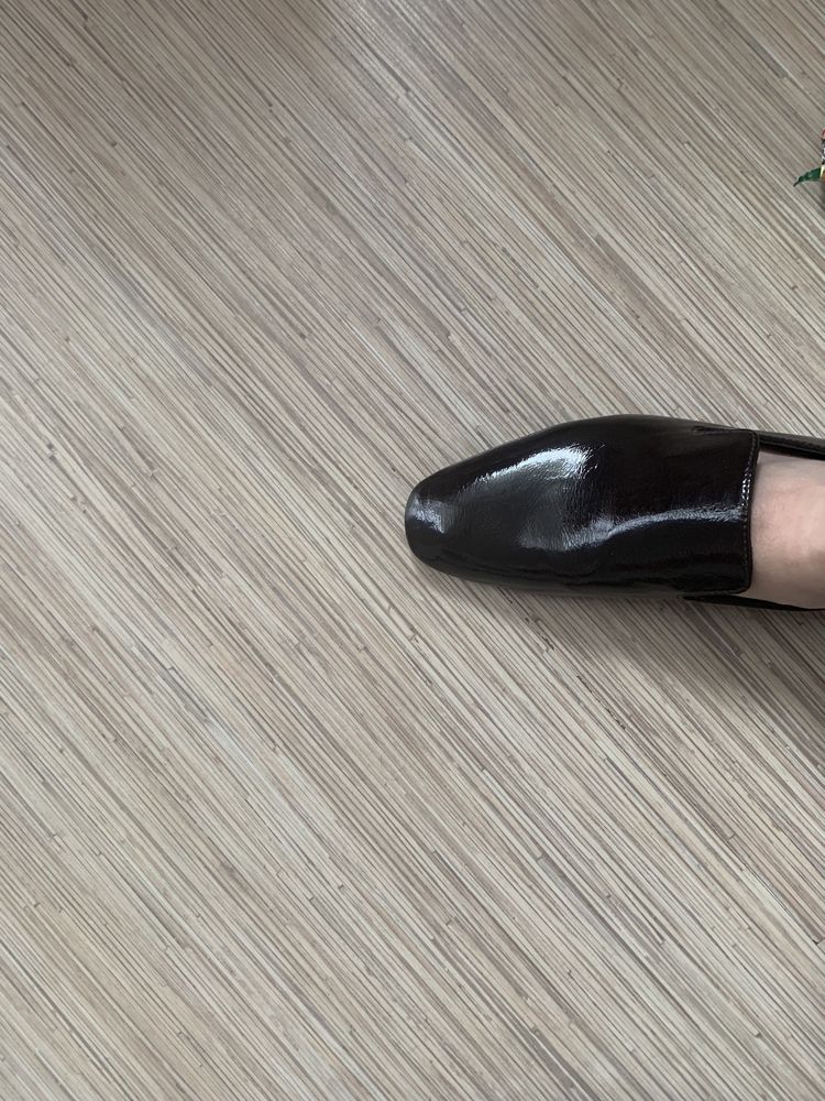 Нові туфлі Zara, лофери
