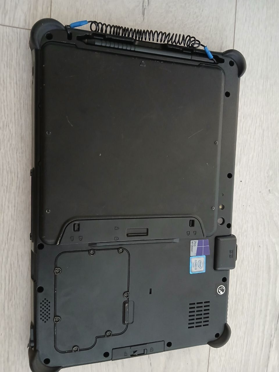 Захищений планшет Getac