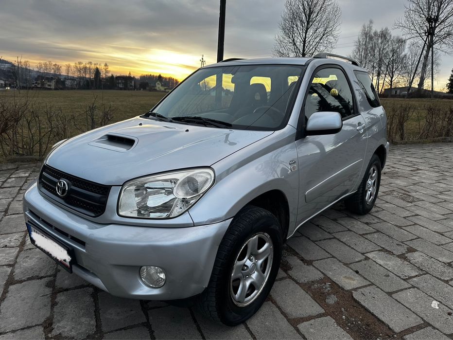 Toyota Rav4 2.0 D4D 4x4 Lift  3 Drzwi Krótka Bezwypadkowy Zamiana