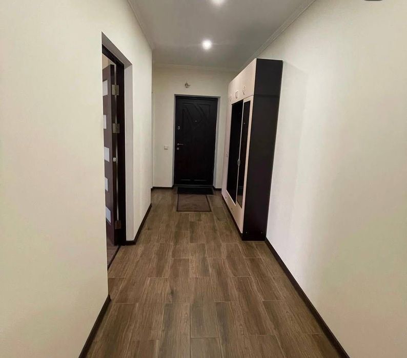 Оренда 3 км квартири біля стометрівки