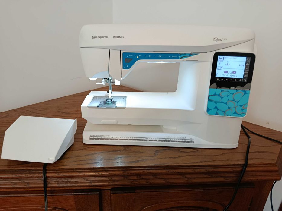 maszyna do szycia Husqvarna Viking Opal 670