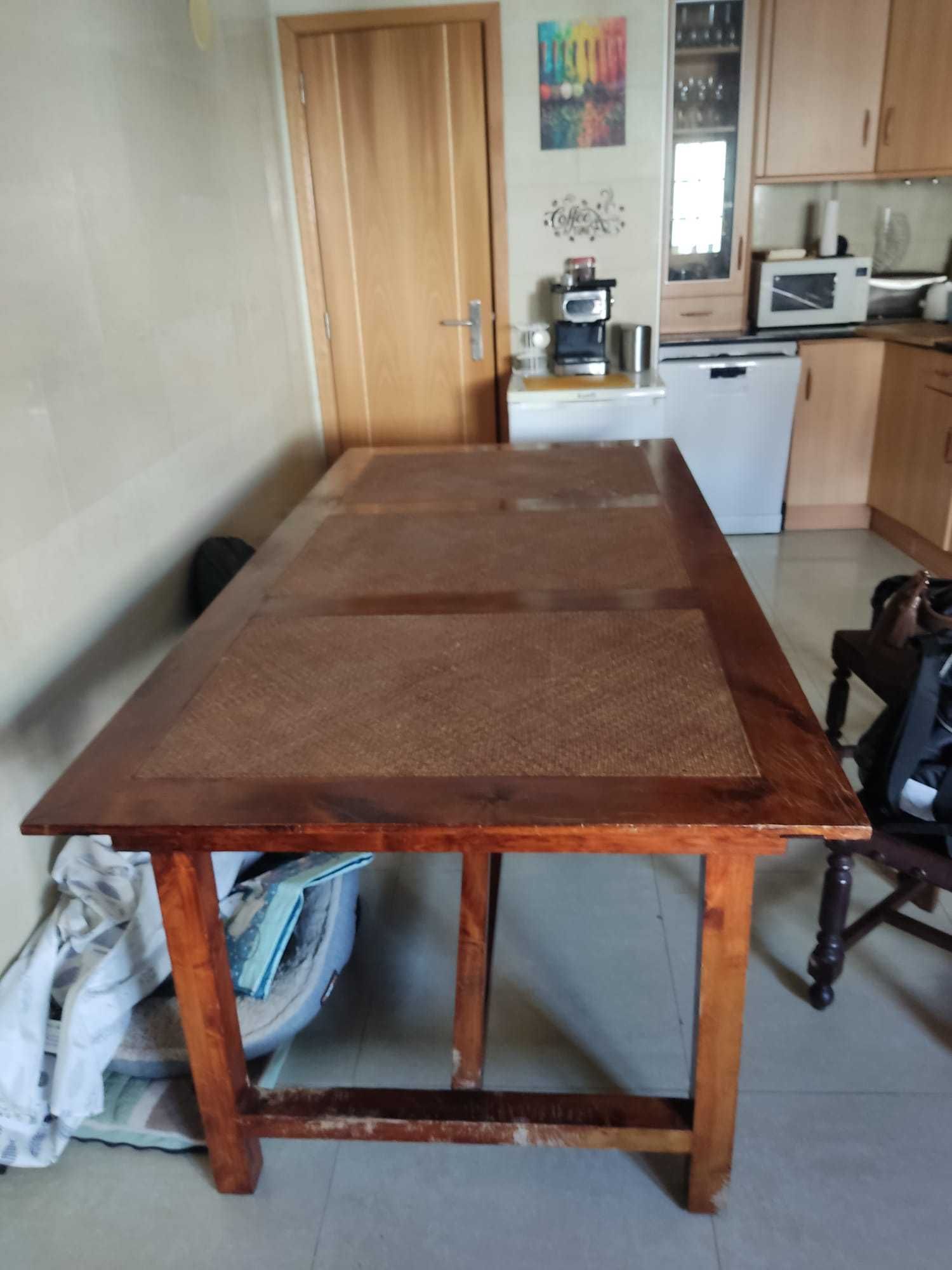 Vendo mesa de jantar