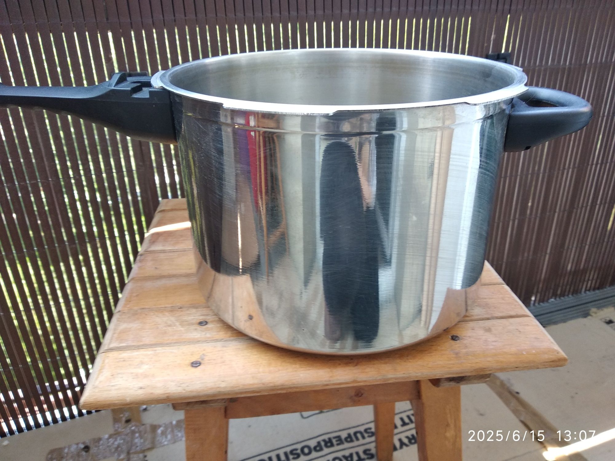 Garnek 6l grube podwójne dno