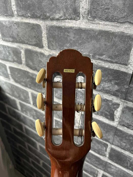 Gitara VALTIERRA model bartez 3/4