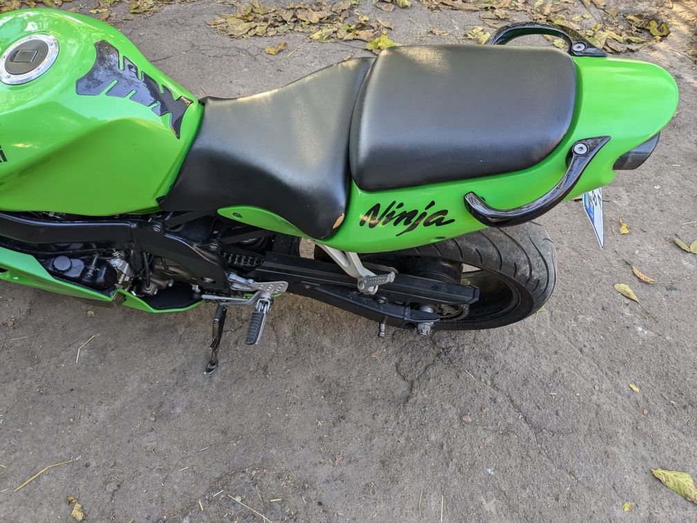 Kawasaki zx6r 1998
