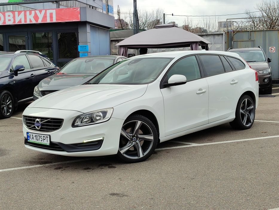 Volvo V60 (facelift) 2.0 дизель 2016 із Нідерландів
