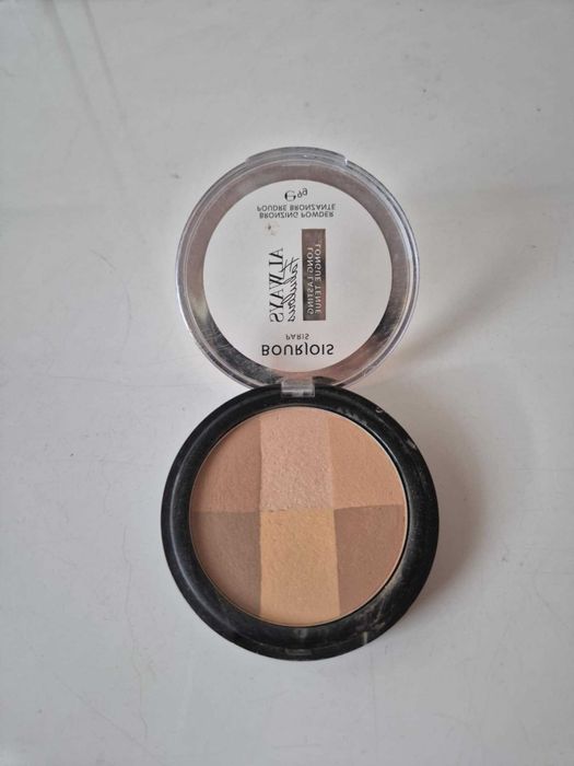 Bronzer BOURJOIS Always Fabulous 001