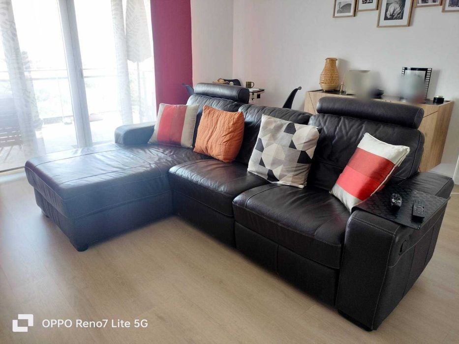 Sofá em pele com chaise longue, cor wengue