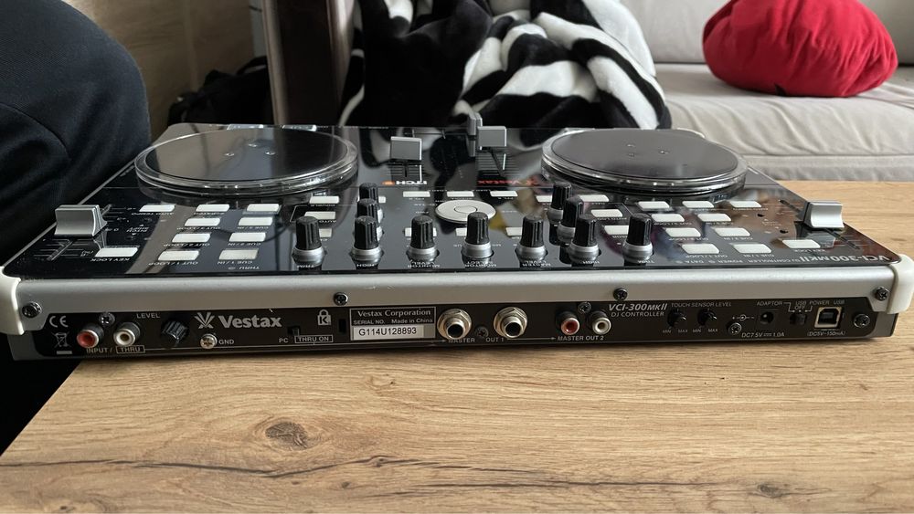 Vestax vci-300 kontroler DJ