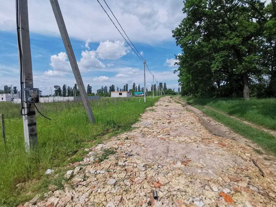 Участок под строительство № 4 с електрикой 5,5 соток цена 13000$