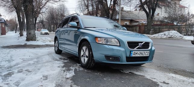 Volvo v50 1.6d с родным пробегом