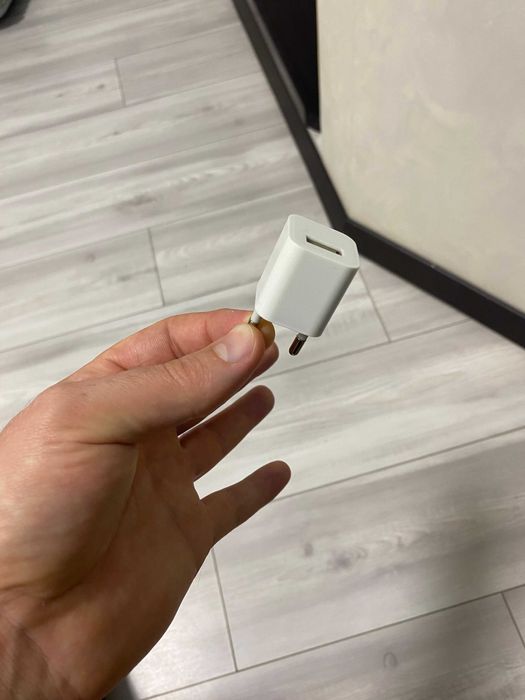 Блок питания 5v - 1A "Кубик". Для зарядки телефона и другого