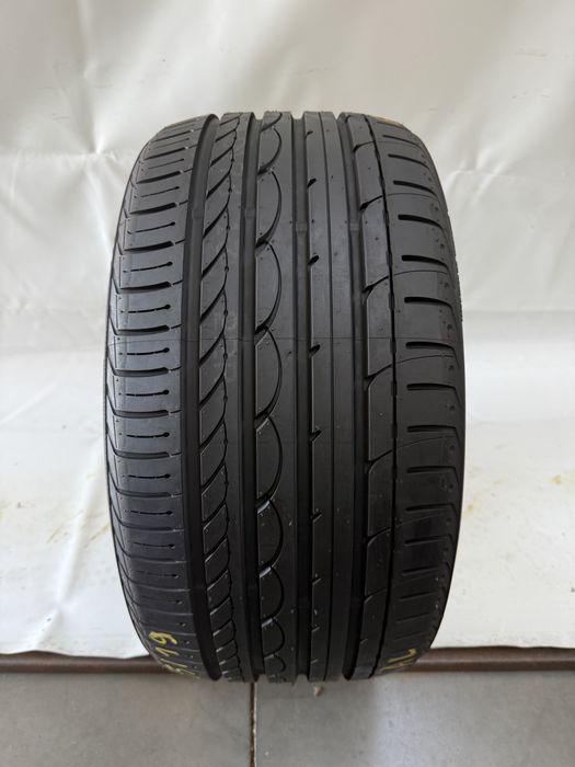 265/35/19 Yokohama Advan Sport 94Y