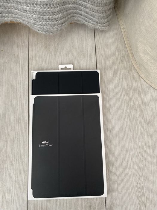 Oryginalne nowe etui APPLE iPad 9/8/7 gen, AIR 3 gen PRO 10.5 -czarny