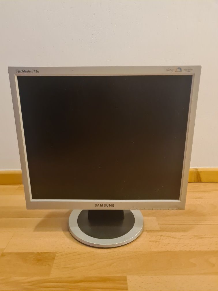Monitor SAMSUNG SyncMaster 713N