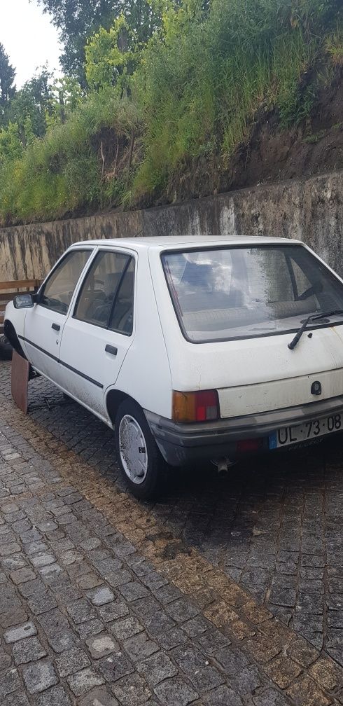 Todo o material Peugeot 205