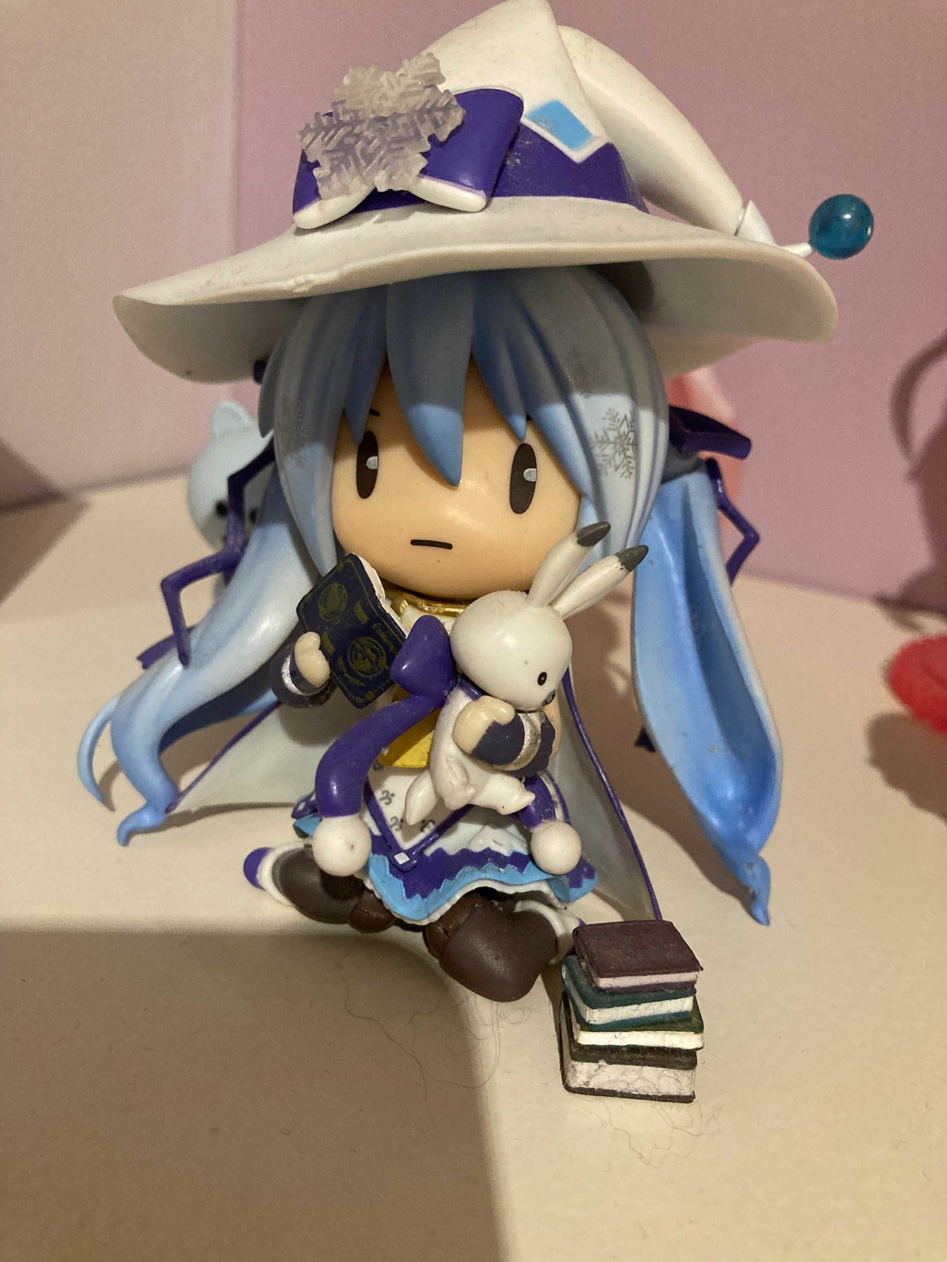 vendo chibi hatsune miku versao gelo  nao é oficial