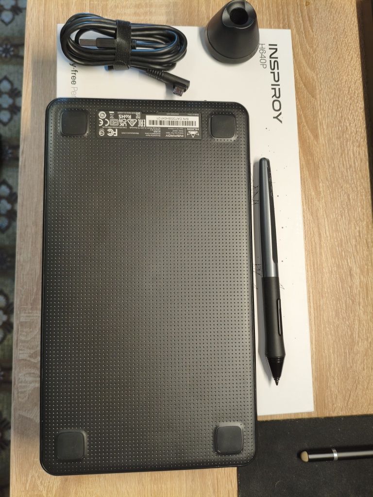 Графічний планшет Huion H640P