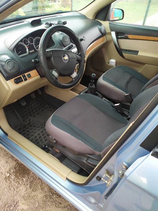 Продам автомобіль CHEVROLET AVEO,