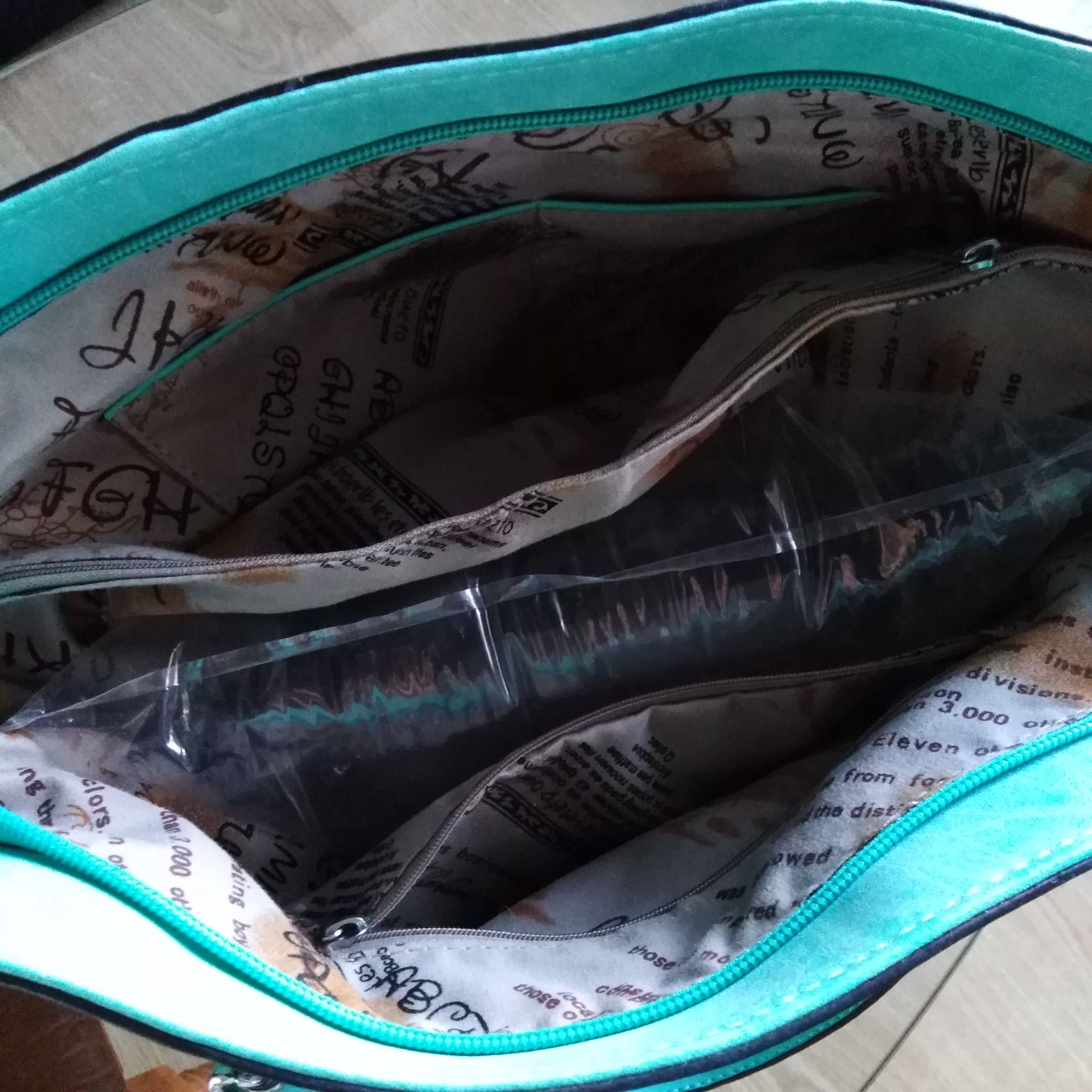 Продам  жіночу сумку