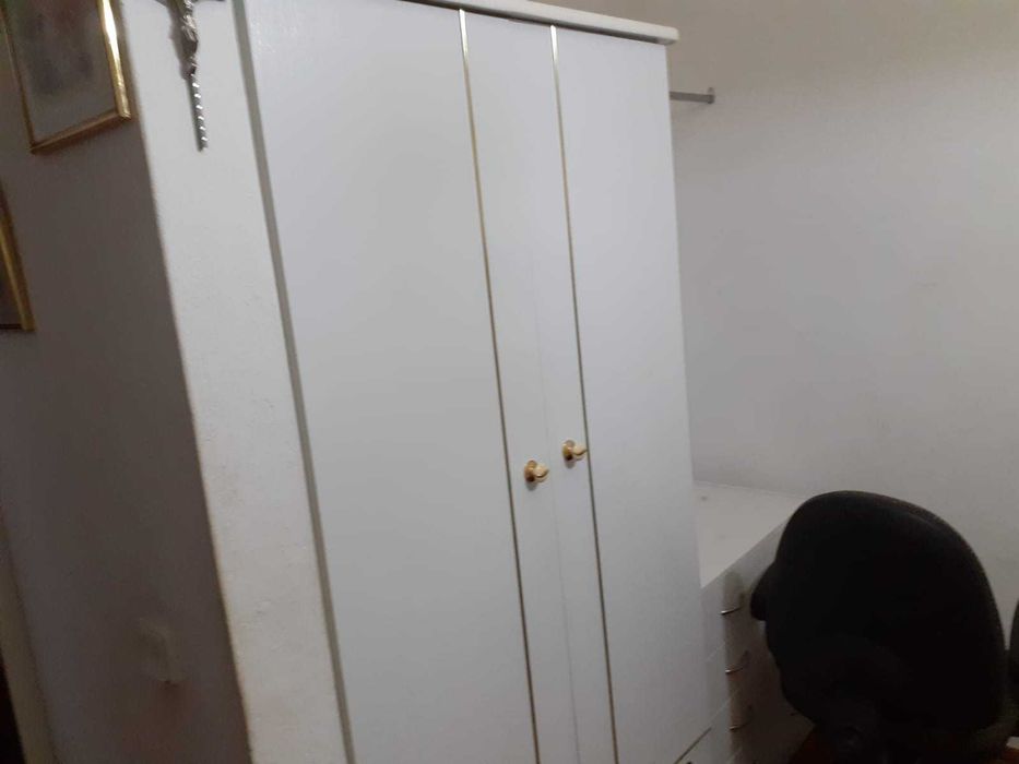 Quarto em Santarém perto do Hospital para arrendar (ler descrição)