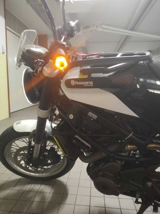 HUSQVARNA Svartpilen 401 UNICA