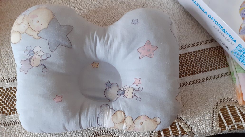 Ортопедична подушка для немовляти,