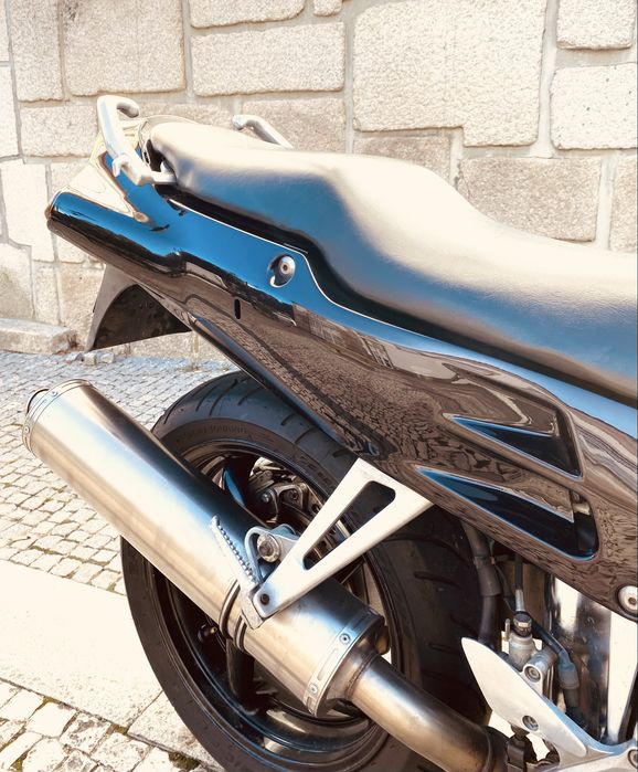 Honda VFR 750 F RC36