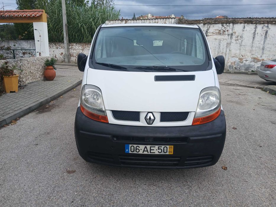 Renault Trafic 6 lugares 1.9 dci 100 cavalos