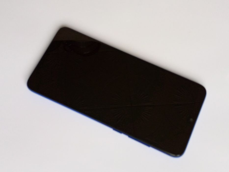 Телефон мобильный Xiaomi Mi9 Lite 6/128 Gb, идеальное состояние