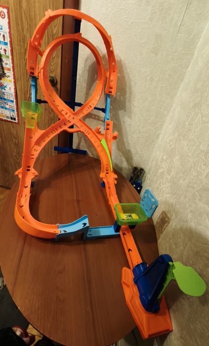 Дорога Hot Wheels