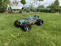 Traxxas Rustler VXL brushless 2wd - cały komplet z zapasami!
