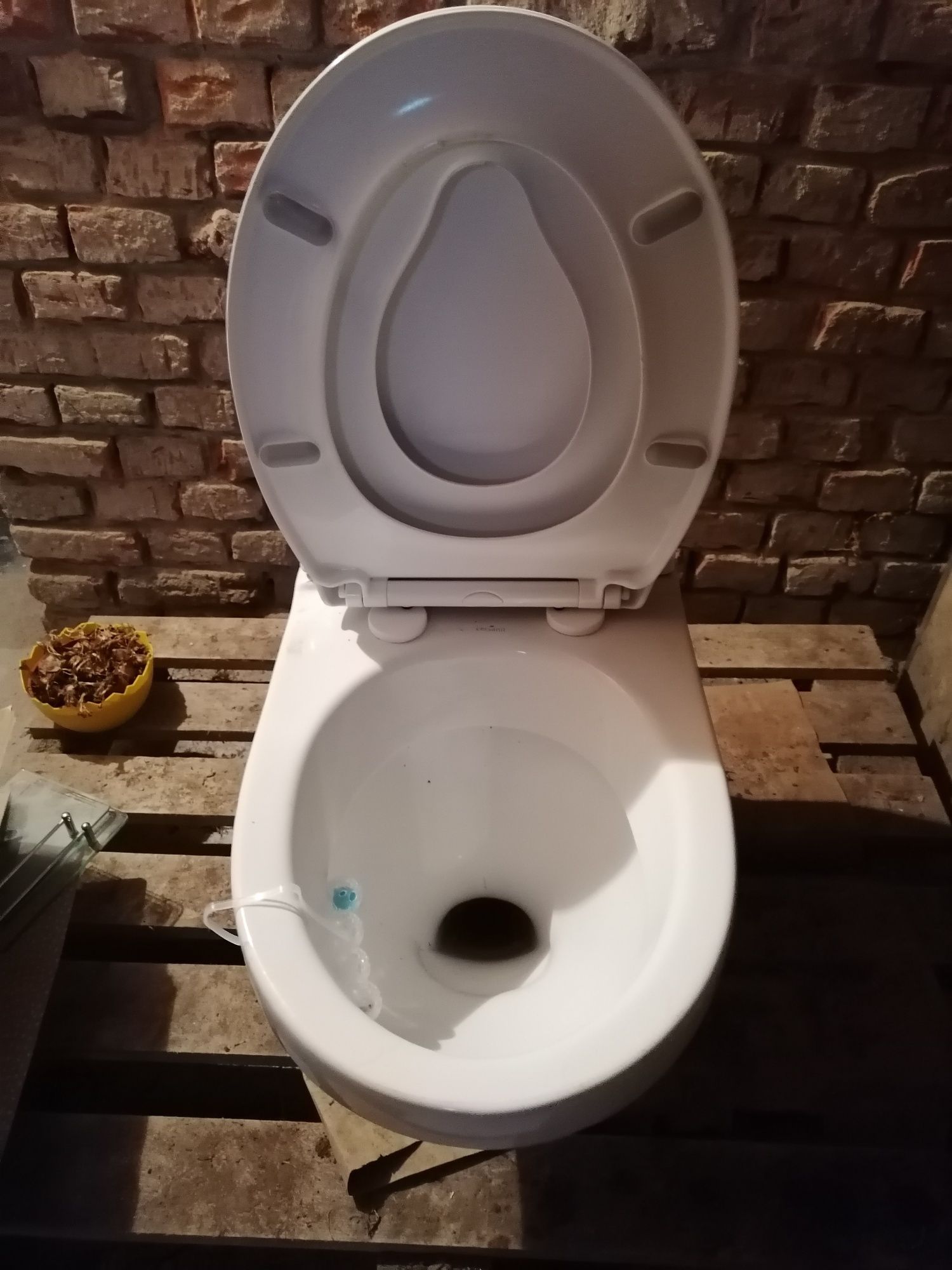 WC kibelek w bardzo dobrym stanie