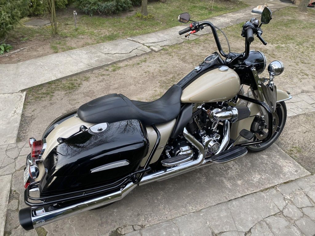 Harley davidson touring 2012 rok tempomat stan świetny