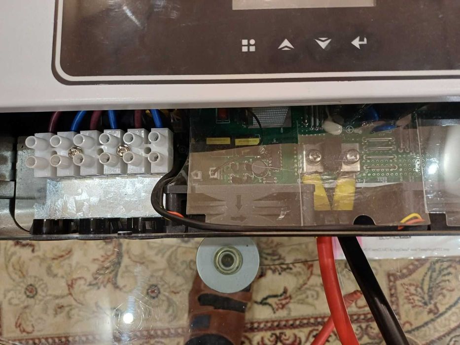 Viktor NM Гібридний інвертор 4.2kw 24v