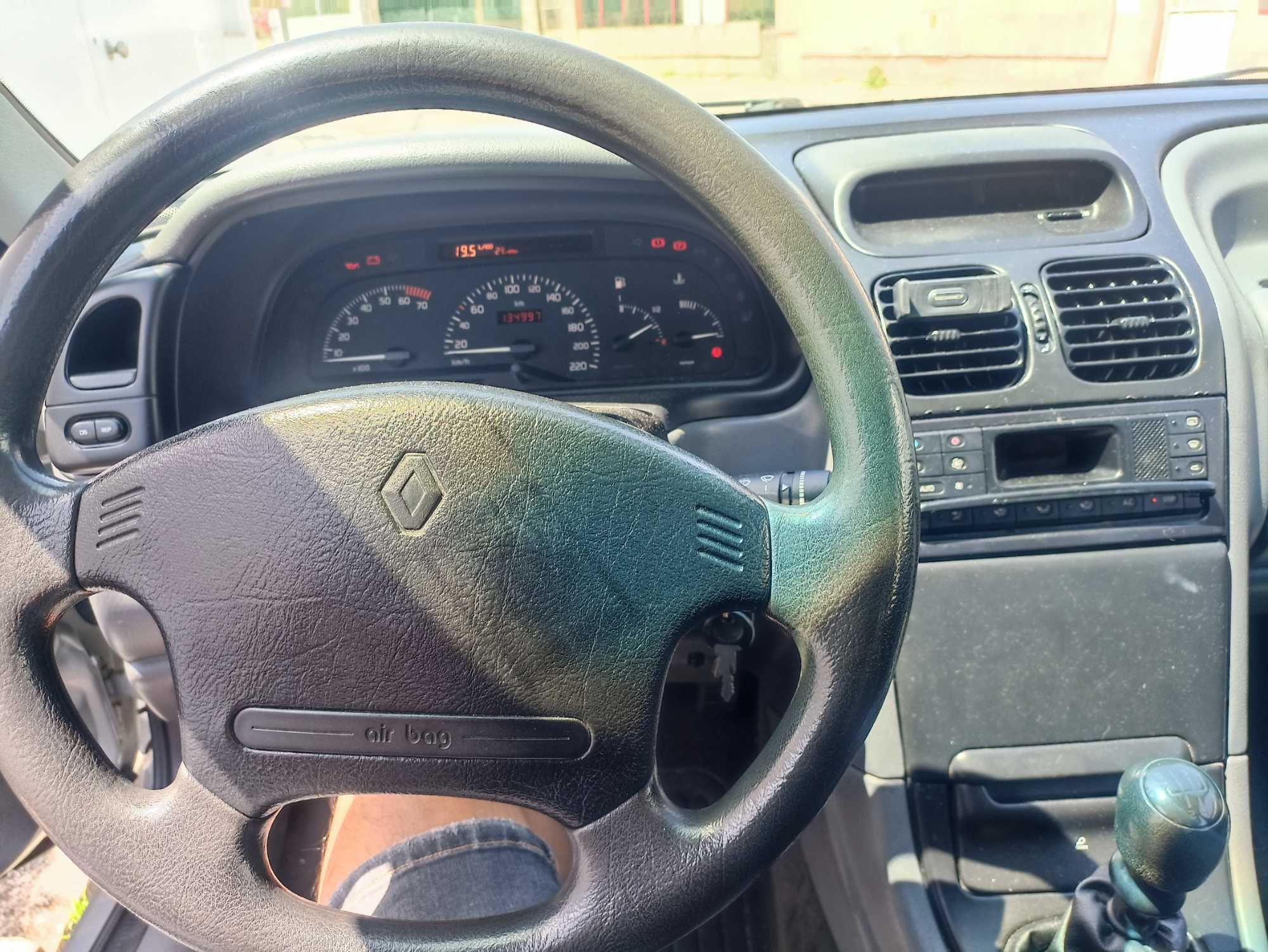 Renault Laguna 94