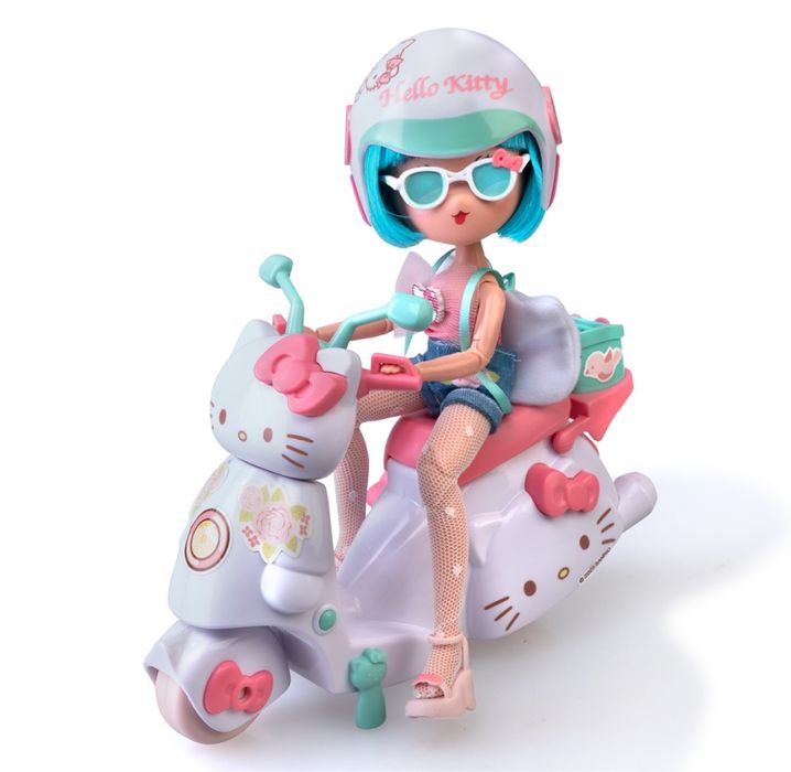 РІЗНІ 4SF Manga Dolls  Hello Kitty Красуня Пінк на скутері HKTF3000