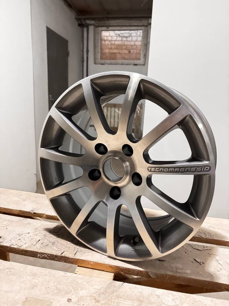 Диски r16 разболтовка 5x114.3 Toyota нові