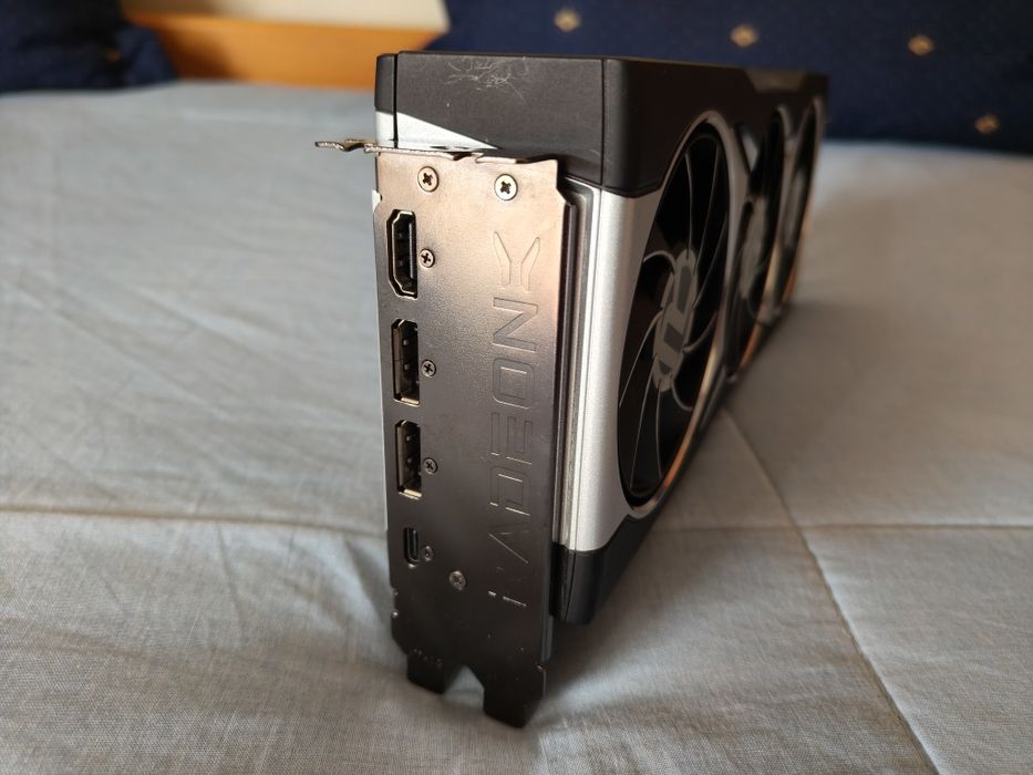 AMD Radeon RX 6800 XT