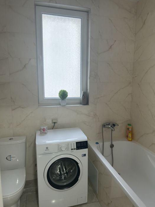 Подобова оренда квартири в новобудові Угорська